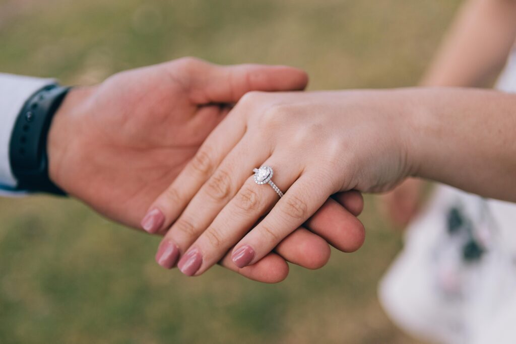 oval diamond ring