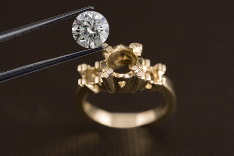 How Much Can I Sell My Engagement Ring For? 5 Tips